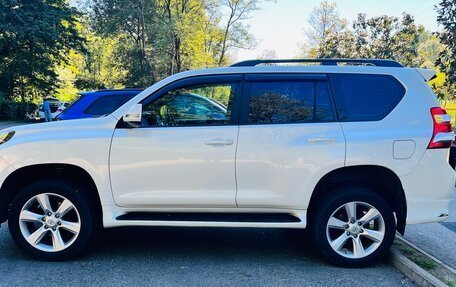 Toyota Land Cruiser Prado 150 рестайлинг 2, 2010 год, 2 700 000 рублей, 4 фотография