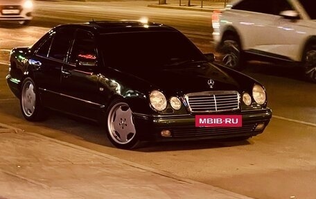 Mercedes-Benz E-Класс, 1998 год, 800 000 рублей, 8 фотография