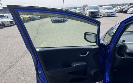 Honda Fit III, 2011 год, 860 000 рублей, 8 фотография