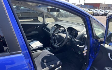 Honda Fit III, 2011 год, 860 000 рублей, 24 фотография