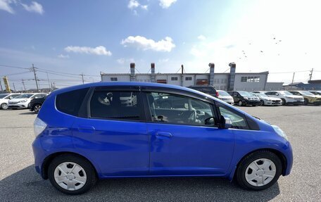 Honda Fit III, 2011 год, 860 000 рублей, 21 фотография