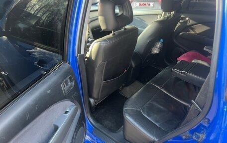 Mitsubishi Outlander III рестайлинг 3, 2004 год, 600 000 рублей, 9 фотография