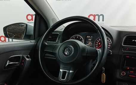 Volkswagen Polo VI (EU Market), 2011 год, 749 000 рублей, 13 фотография