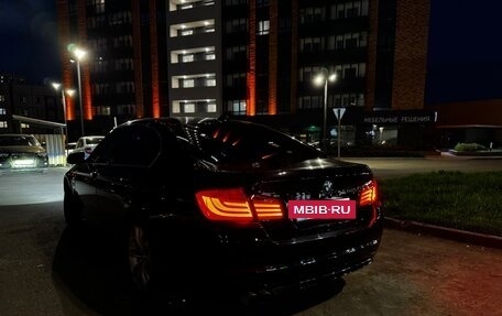 BMW 5 серия, 2011 год, 1 800 000 рублей, 3 фотография