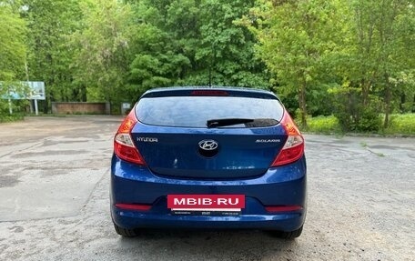 Hyundai Solaris II рестайлинг, 2015 год, 1 100 000 рублей, 4 фотография