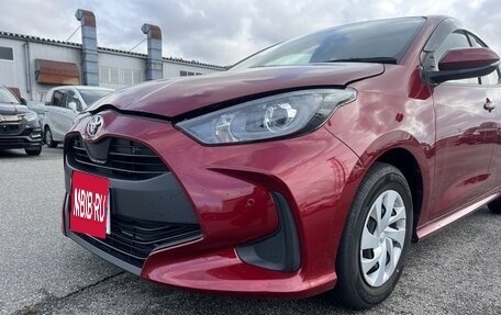 Toyota Yaris, 2022 год, 1 560 000 рублей, 5 фотография