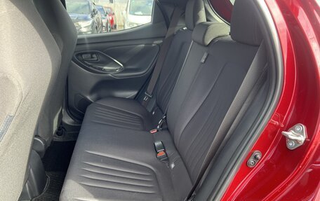 Toyota Yaris, 2022 год, 1 560 000 рублей, 13 фотография