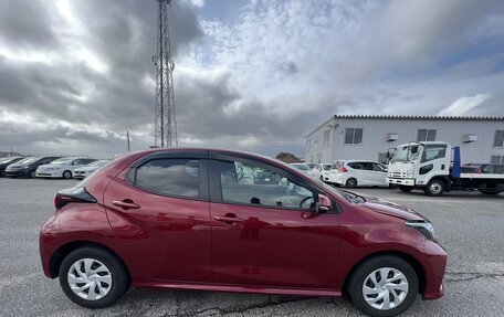 Toyota Yaris, 2022 год, 1 560 000 рублей, 20 фотография