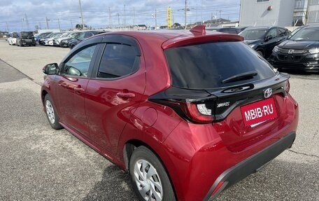 Toyota Yaris, 2022 год, 1 560 000 рублей, 15 фотография