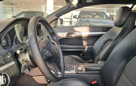 Mercedes-Benz E-Класс, 2011 год, 990 000 рублей, 20 фотография