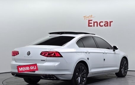 Volkswagen Passat B8 рестайлинг, 2021 год, 1 992 000 рублей, 2 фотография