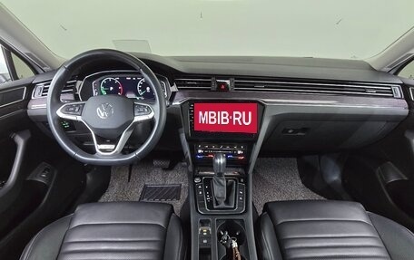 Volkswagen Passat B8 рестайлинг, 2021 год, 1 992 000 рублей, 3 фотография