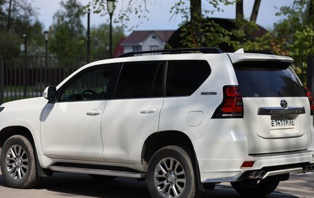 Toyota Land Cruiser Prado 150 рестайлинг 2, 2020 год, 6 500 000 рублей, 7 фотография