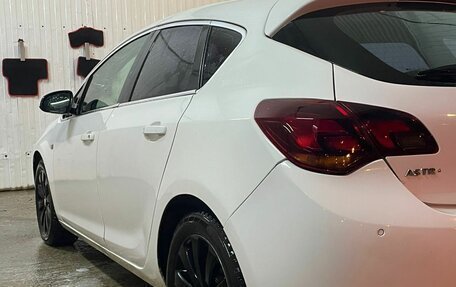Opel Astra J, 2011 год, 470 000 рублей, 5 фотография
