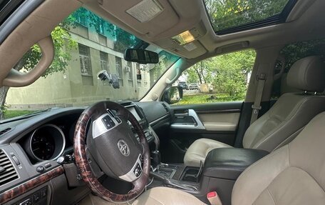 Toyota Land Cruiser 200, 2011 год, 2 850 000 рублей, 6 фотография