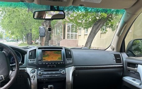 Toyota Land Cruiser 200, 2011 год, 2 850 000 рублей, 5 фотография