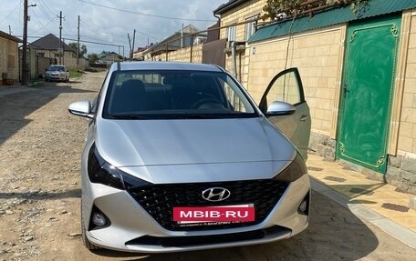 Hyundai Solaris II рестайлинг, 2020 год, 1 700 000 рублей, 2 фотография