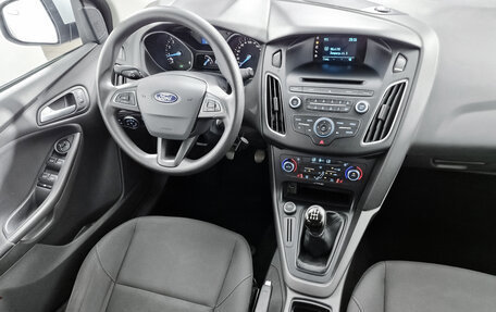 Ford Focus III, 2017 год, 999 000 рублей, 17 фотография