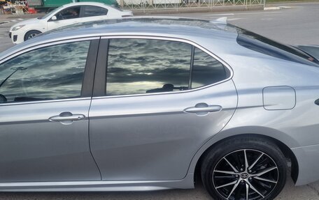 Toyota Camry, 2022 год, 3 350 000 рублей, 9 фотография