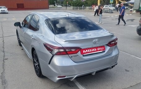 Toyota Camry, 2022 год, 3 350 000 рублей, 4 фотография