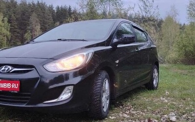 Hyundai Solaris II рестайлинг, 2013 год, 750 000 рублей, 1 фотография
