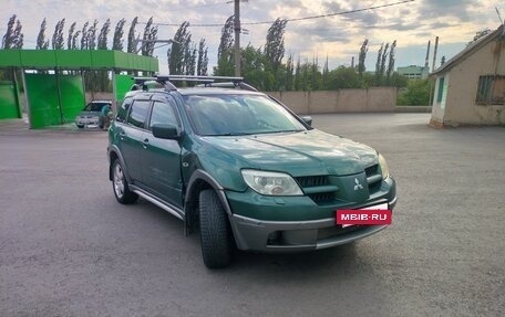Mitsubishi Outlander III рестайлинг 3, 2006 год, 600 000 рублей, 2 фотография
