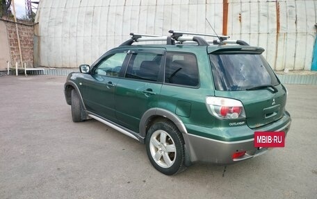 Mitsubishi Outlander III рестайлинг 3, 2006 год, 600 000 рублей, 4 фотография