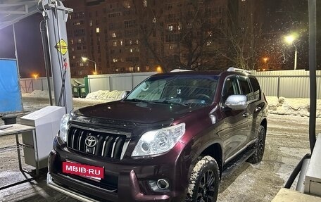 Toyota Land Cruiser Prado 150 рестайлинг 2, 2012 год, 3 000 000 рублей, 2 фотография