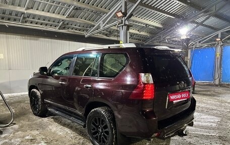 Toyota Land Cruiser Prado 150 рестайлинг 2, 2012 год, 3 000 000 рублей, 4 фотография