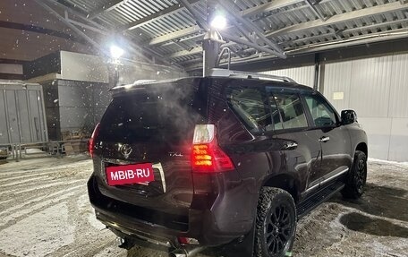 Toyota Land Cruiser Prado 150 рестайлинг 2, 2012 год, 3 000 000 рублей, 5 фотография