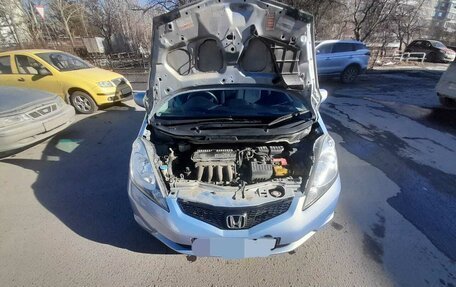 Honda Fit III, 2008 год, 550 000 рублей, 2 фотография