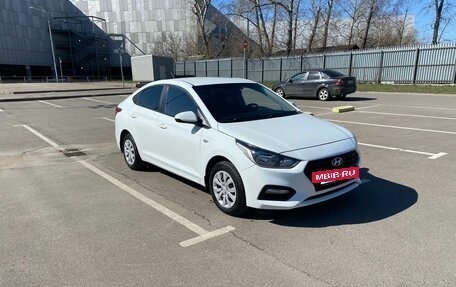 Hyundai Solaris II рестайлинг, 2018 год, 1 250 000 рублей, 8 фотография