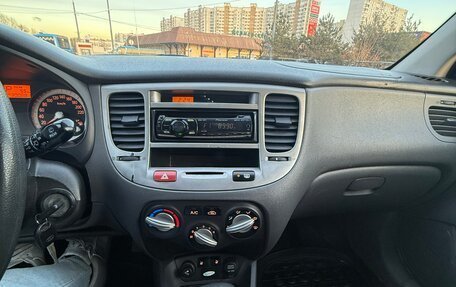 KIA Rio II, 2005 год, 410 000 рублей, 13 фотография