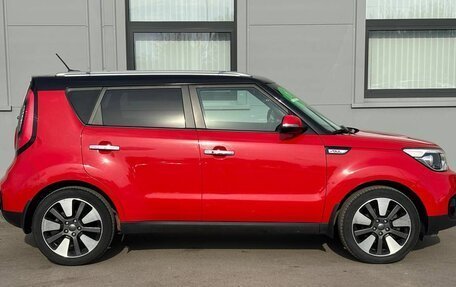 KIA Soul II рестайлинг, 2017 год, 1 513 000 рублей, 4 фотография