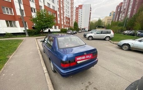 Volkswagen Vento, 1996 год, 260 000 рублей, 2 фотография