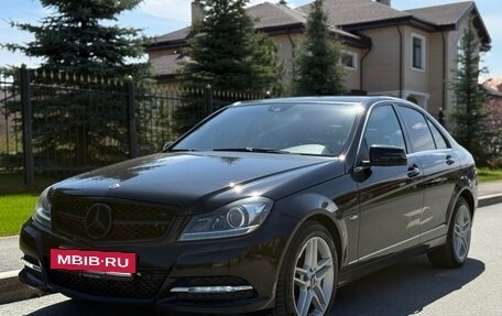 Mercedes-Benz C-Класс, 2011 год, 1 390 000 рублей, 32 фотография