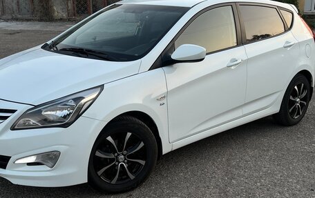 Hyundai Solaris II рестайлинг, 2014 год, 1 150 000 рублей, 7 фотография