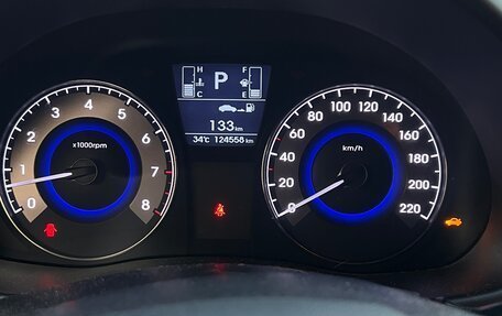 Hyundai Solaris II рестайлинг, 2014 год, 1 150 000 рублей, 13 фотография