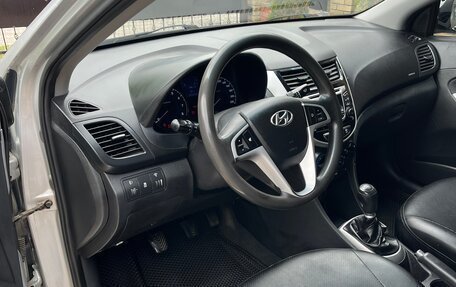 Hyundai Solaris II рестайлинг, 2012 год, 699 000 рублей, 10 фотография