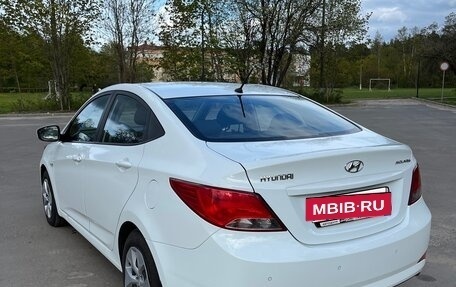 Hyundai Solaris II рестайлинг, 2015 год, 970 000 рублей, 4 фотография