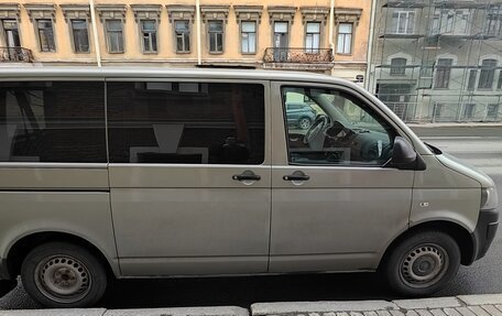 Volkswagen Transporter T6 рестайлинг, 2015 год, 1 950 000 рублей, 8 фотография