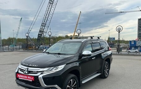 Mitsubishi Pajero Sport III рестайлинг, 2018 год, 3 650 000 рублей, 6 фотография