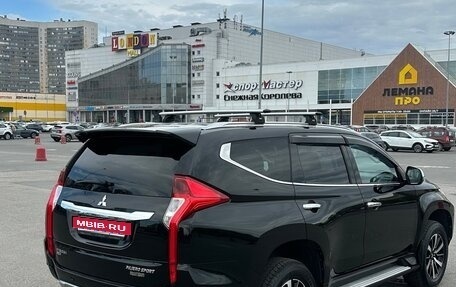 Mitsubishi Pajero Sport III рестайлинг, 2018 год, 3 650 000 рублей, 10 фотография