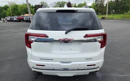 GMC Acadia II, 2022 год, 3 750 000 рублей, 6 фотография