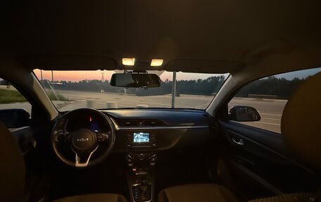 KIA Rio IV, 2021 год, 2 000 000 рублей, 9 фотография
