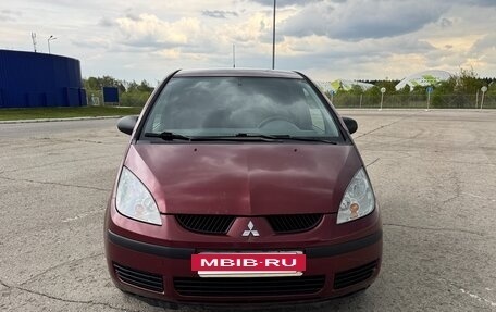 Mitsubishi Colt VI рестайлинг, 2006 год, 410 000 рублей, 2 фотография