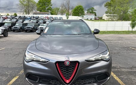 Alfa Romeo Stelvio, 2024 год, 4 550 000 рублей, 2 фотография