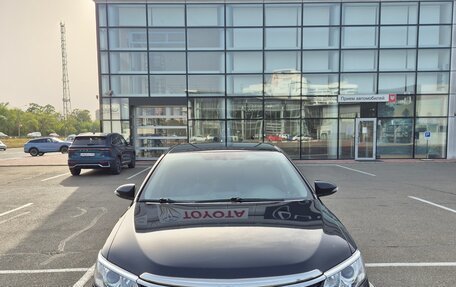 Toyota Camry, 2017 год, 2 700 000 рублей, 2 фотография