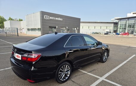 Toyota Camry, 2017 год, 2 700 000 рублей, 5 фотография