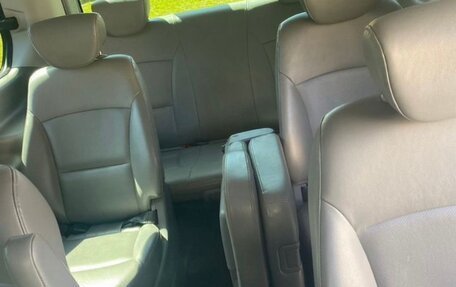 Hyundai Grand Starex Grand Starex I рестайлинг 2, 2013 год, 2 400 000 рублей, 3 фотография